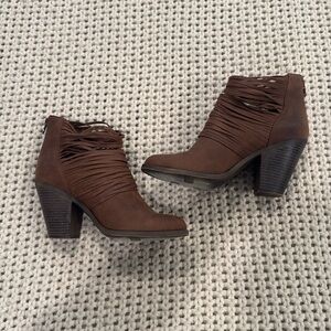 Fergaliscious ankle boot size 8